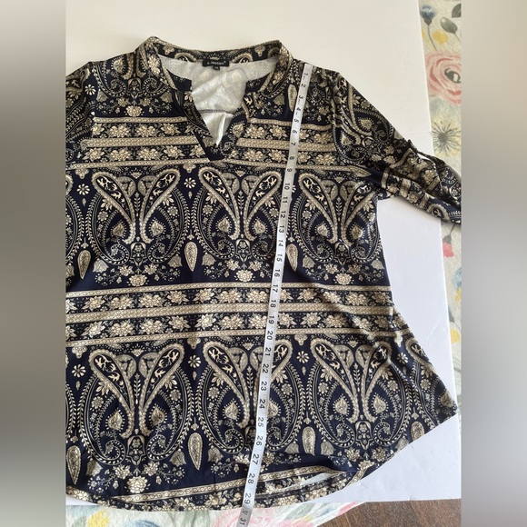 A.jesdani Women’s Top Blouse Plus 2XL Geometric 3/4 Roll Tab Sleeve V Neck - Picture 10 of 14